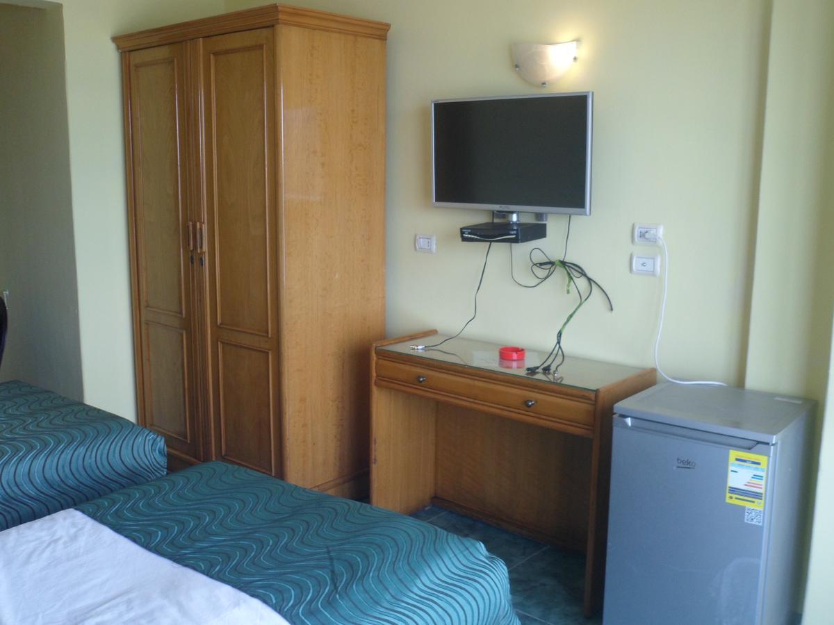 Royal Crown Hotel عائلات فقط Alexandria Bagian luar foto